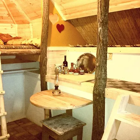 Bed & Breakfast Chy-kara Farm Camping