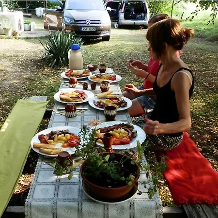 Chy-kara Farm Camping Bed & Breakfast *