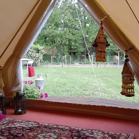 Chy-kara Farm Camping Bed & Breakfast *